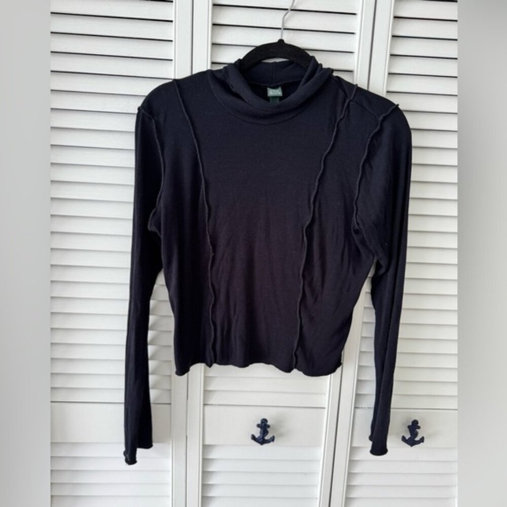 Ribbed Turtle Neck